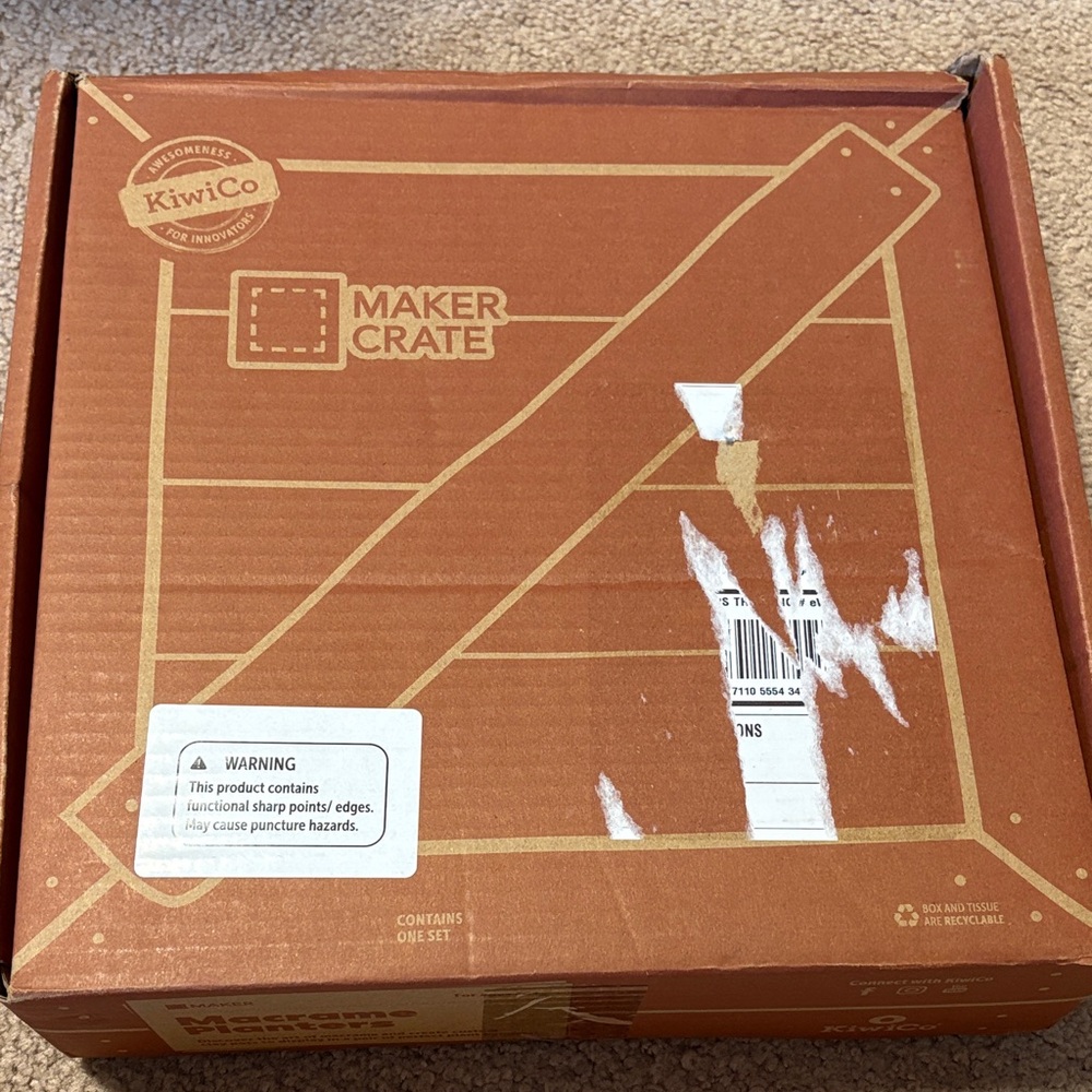 Kiwi Co Maker Crate: Macrame Planters
